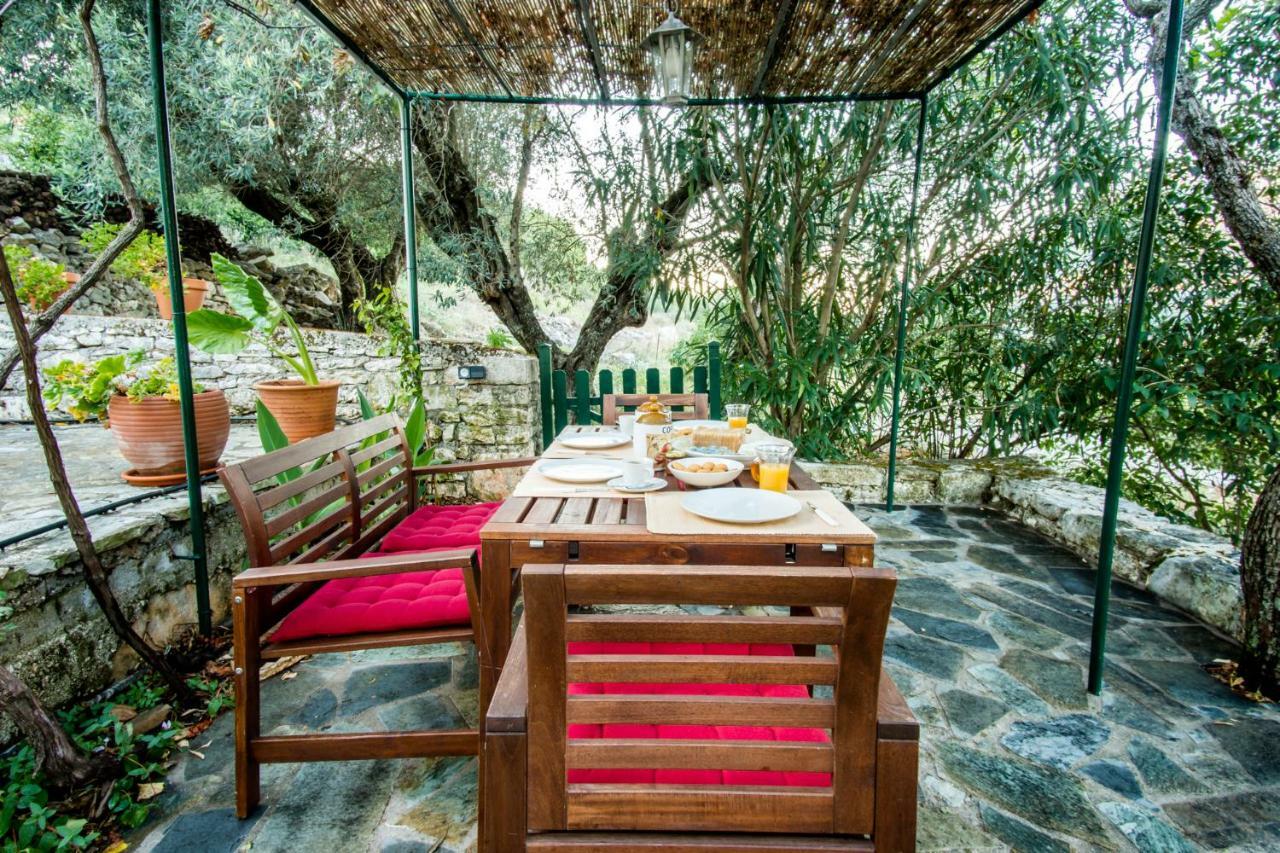 Almond Trees Cottage Divarata Dış mekan fotoğraf